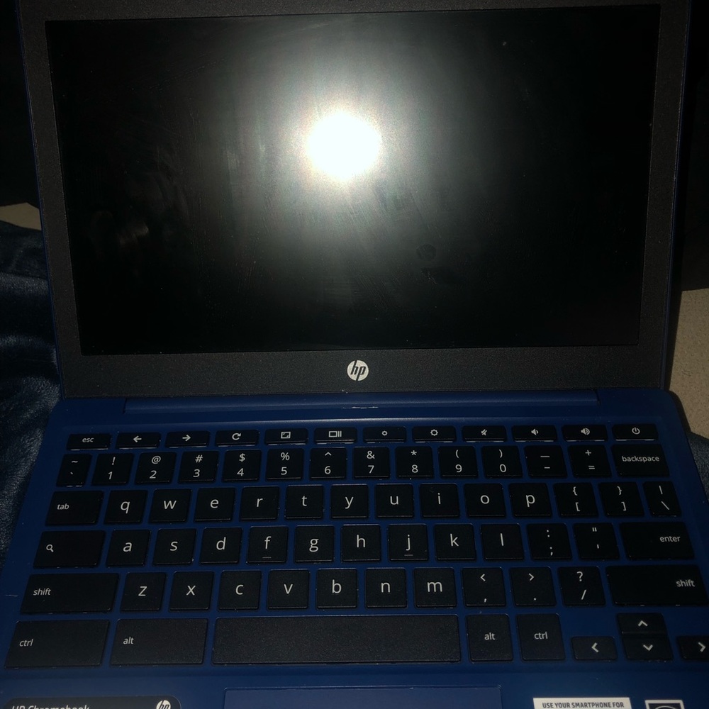 HP TOUCHSCREEN CHROMEBOOK